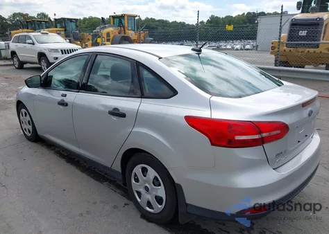 2016 Ford Focus S из США, поврежденный, VIN 1FADP3E20GL210816